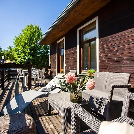Ferienhaus Wooden House Near Center *